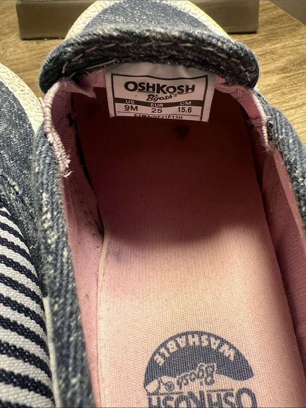 OshKosh B'gosh Denim Blue Slip-On Sneakers with Pink Lining stock (36)